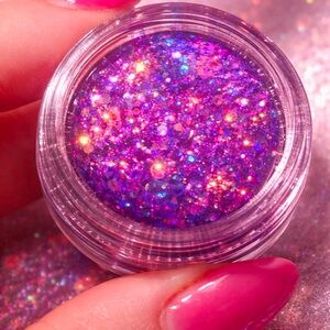 Vibrant Purple Glitter Pigment - Sparkling Loose Eyeshadow